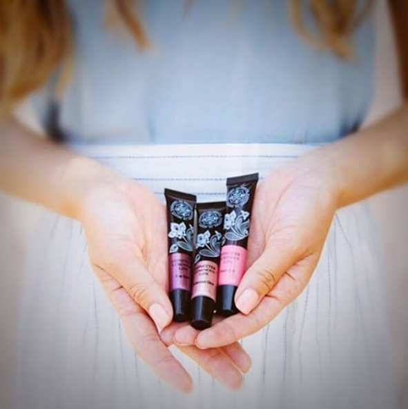 Gypsetter Luminous Lipgloss - Shop Passport To Beauty